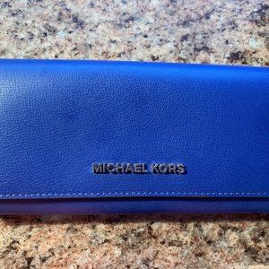 Michael Kors Wallet/NWOT!